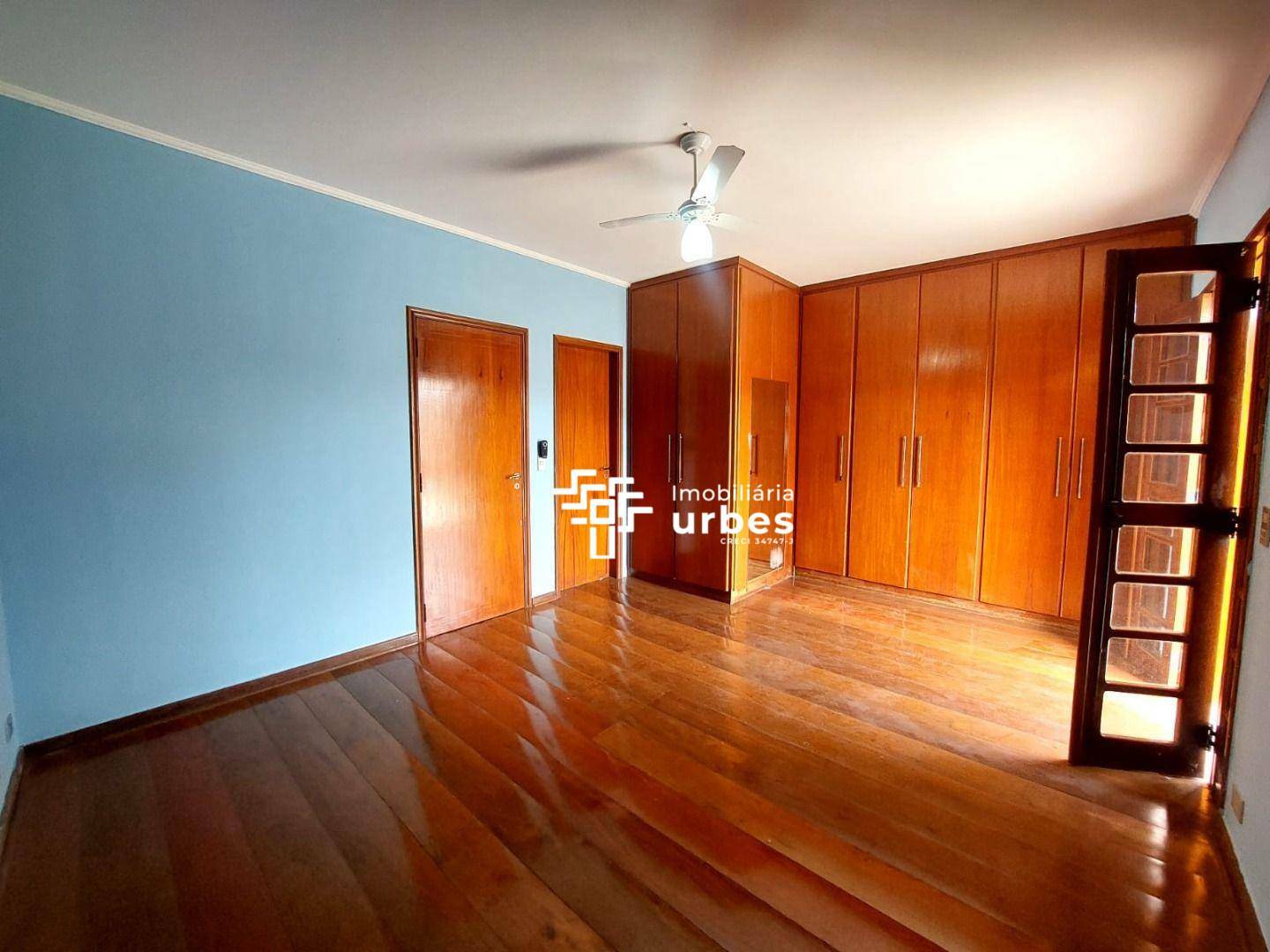 Casa para alugar com 3 quartos, 270m² - Foto 21