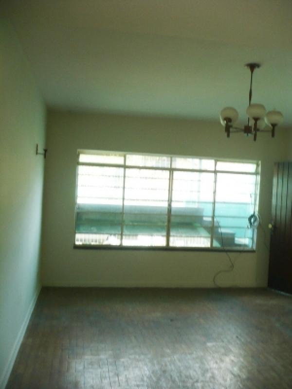 Sobrado à venda com 4 quartos, 212m² - Foto 2