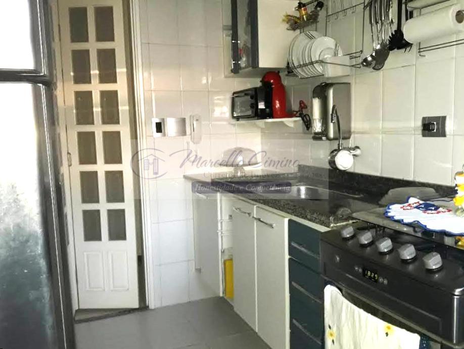 Apartamento à venda com 3 quartos, 67m² - Foto 8