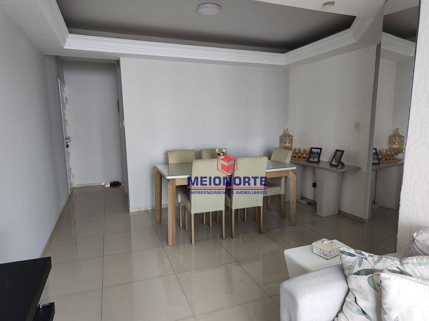 Apartamento à venda com 3 quartos, 85m² - Foto 4