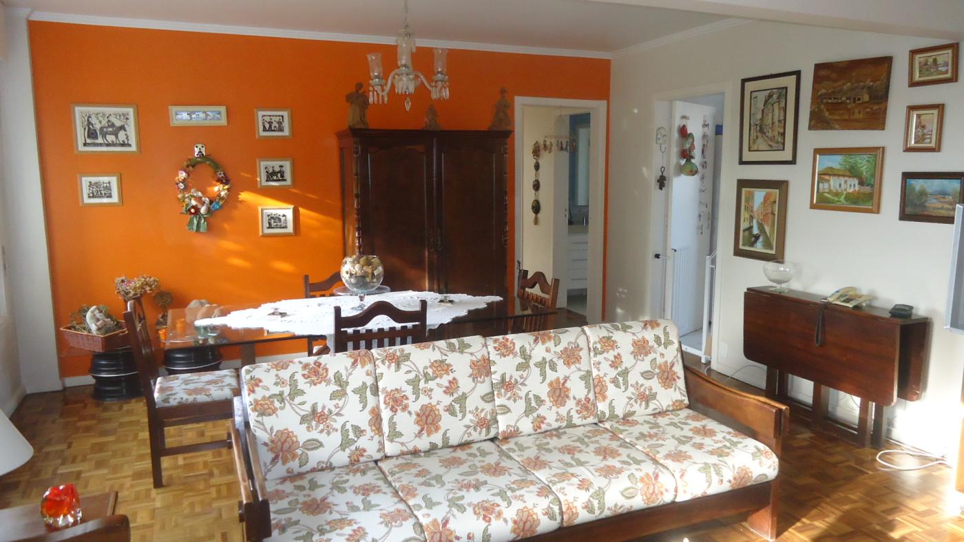 Apartamento à venda com 3 quartos, 156m² - Foto 2