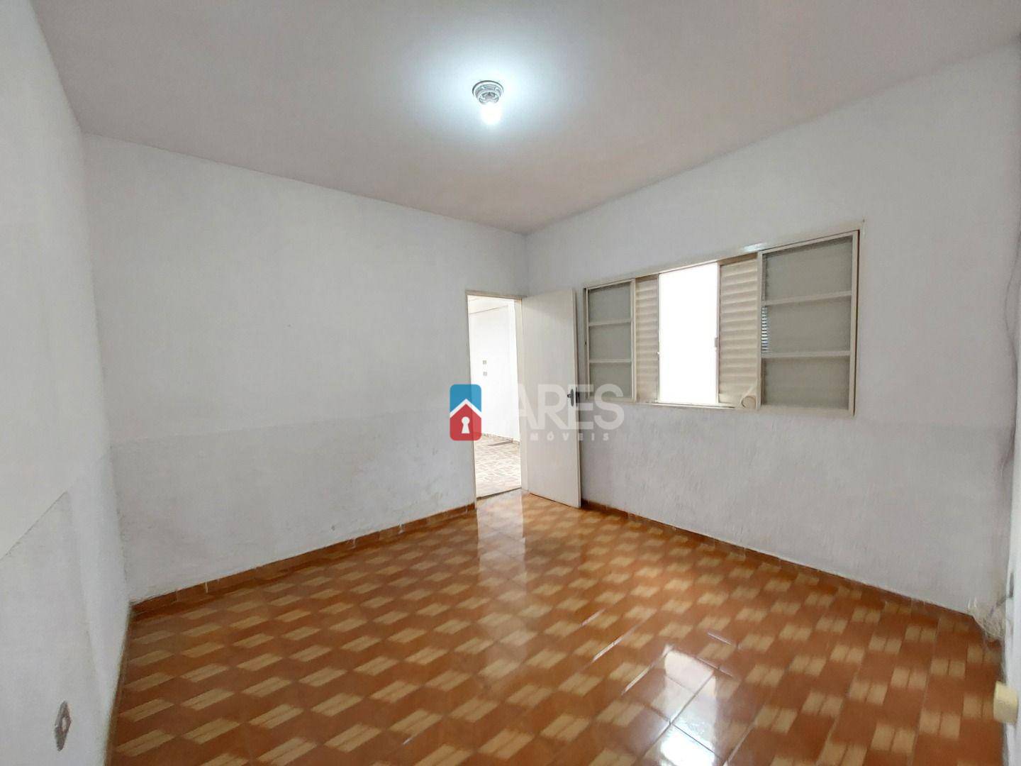 Casa à venda com 2 quartos, 150m² - Foto 8