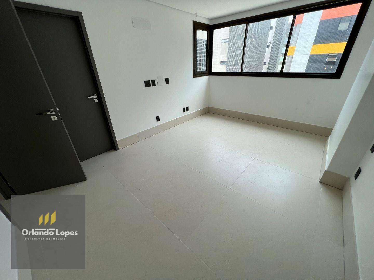 Apartamento à venda com 4 quartos, 288m² - Foto 13