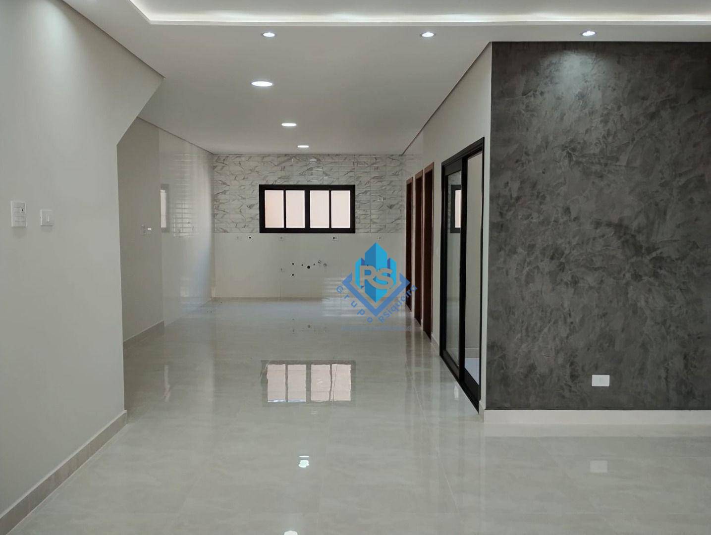 Sobrado à venda com 4 quartos, 166m² - Foto 1