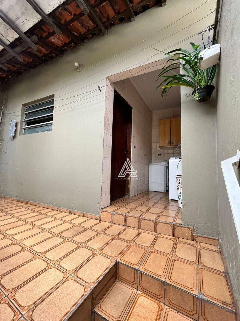 Sobrado à venda com 3 quartos, 209m² - Foto 41