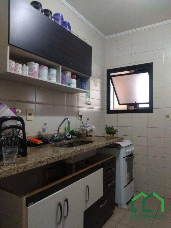 Apartamento à venda com 2 quartos, 80m² - Foto 17