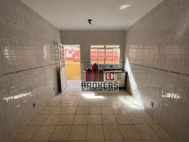 Casa à venda com 2 quartos, 100m² - Foto 12