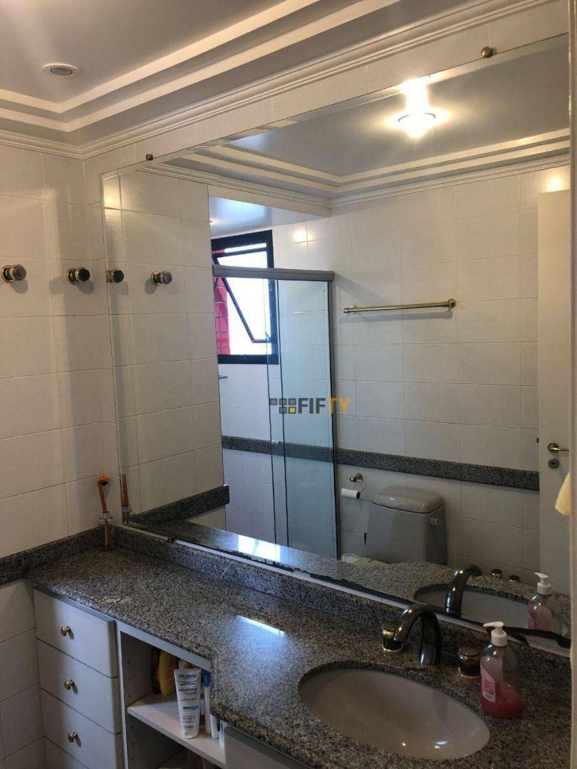 Apartamento à venda com 4 quartos, 220m² - Foto 25