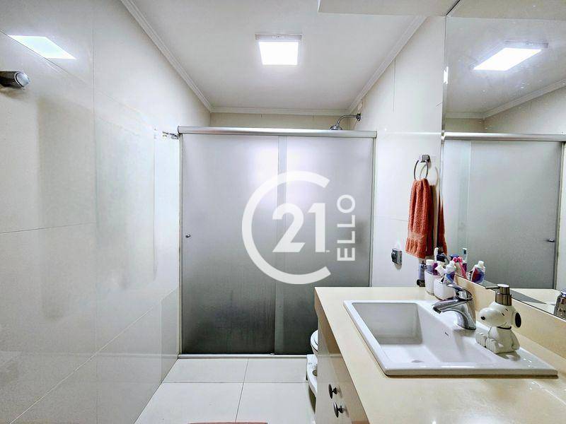 Apartamento à venda com 3 quartos, 140m² - Foto 22