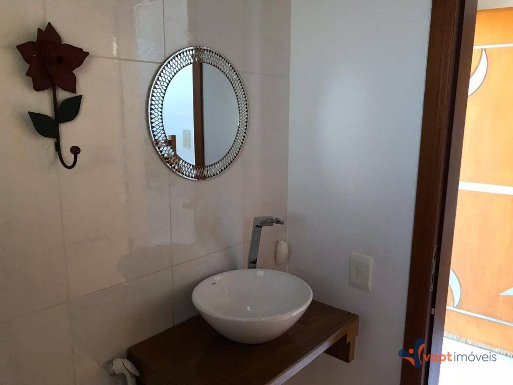 Sobrado à venda com 3 quartos, 320m² - Foto 3