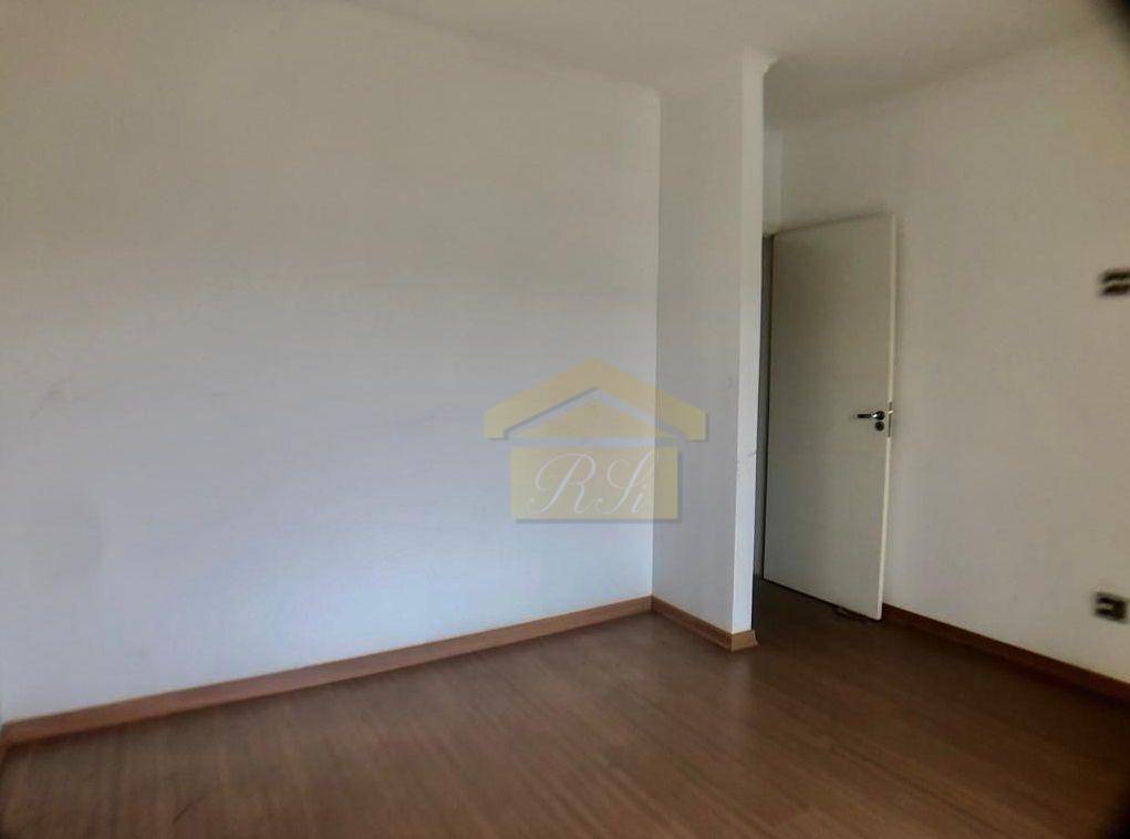 Sobrado à venda com 3 quartos, 200m² - Foto 17