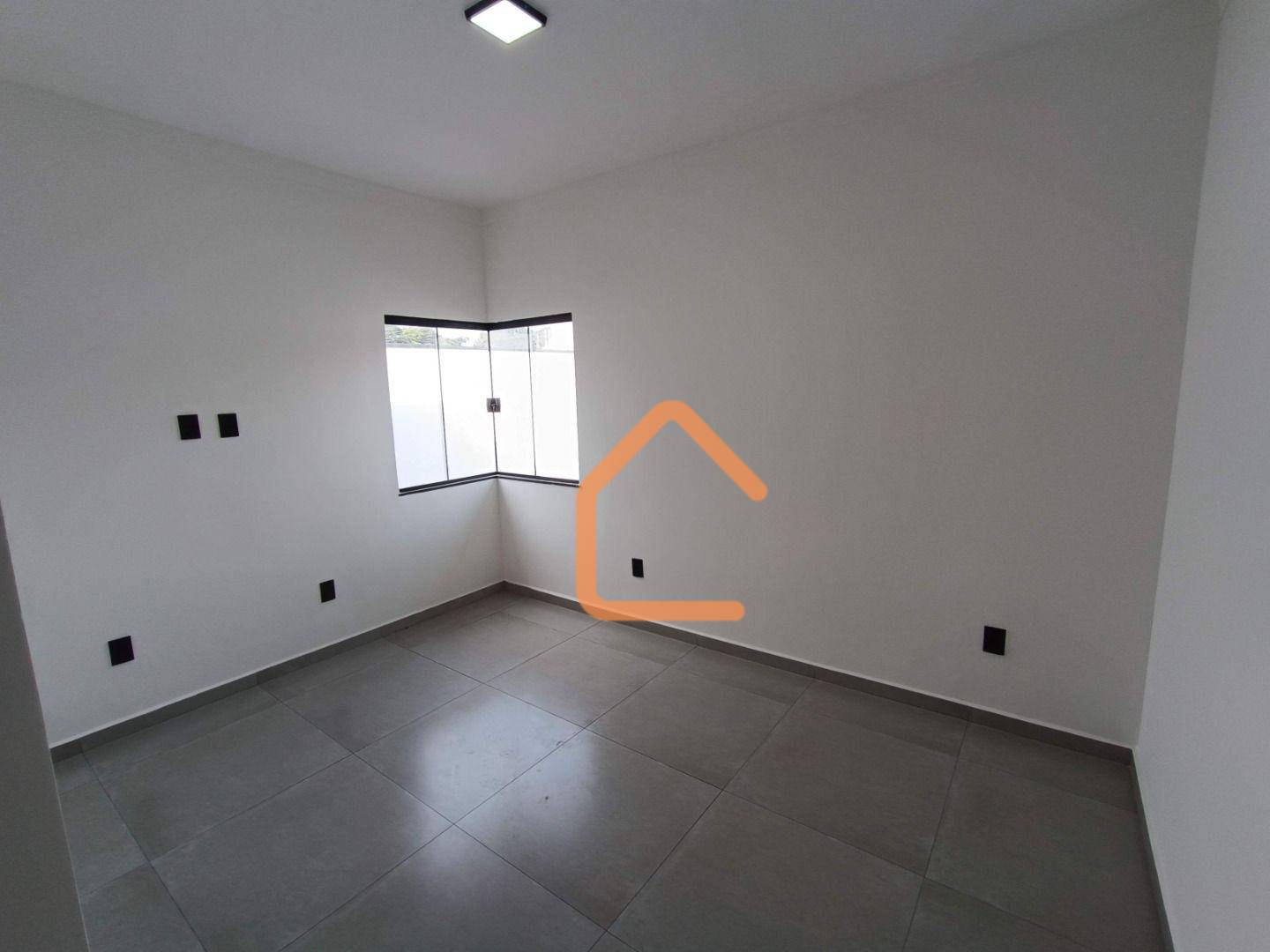 Casa à venda com 3 quartos, 105m² - Foto 5