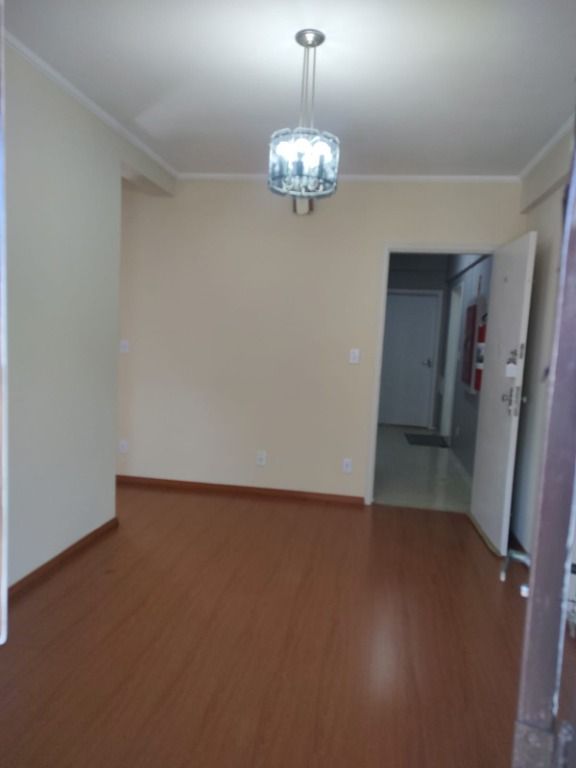 Apartamento à venda com 2 quartos, 62m² - Foto 17