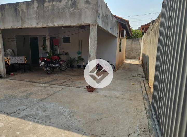 Casa à venda com 2 quartos, 58m² - Foto 1