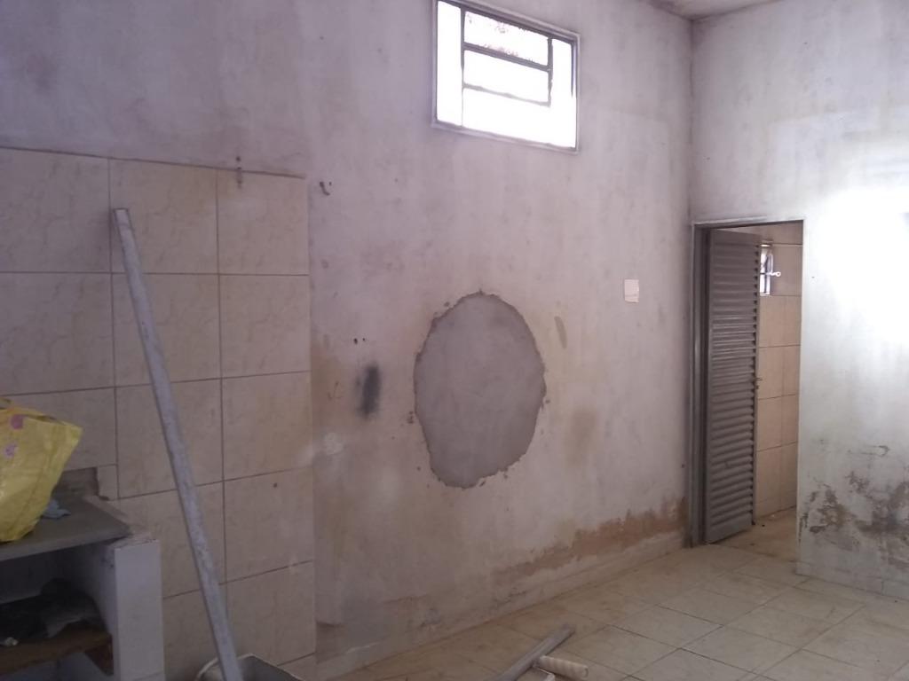 Casa à venda com 2 quartos, 200m² - Foto 12