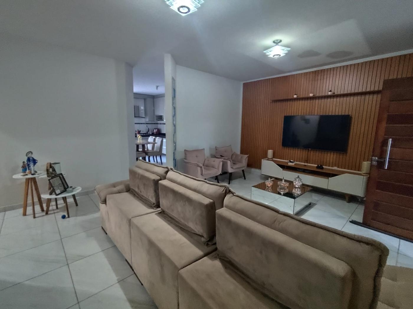 Casa à venda com 3 quartos, 200m² - Foto 8