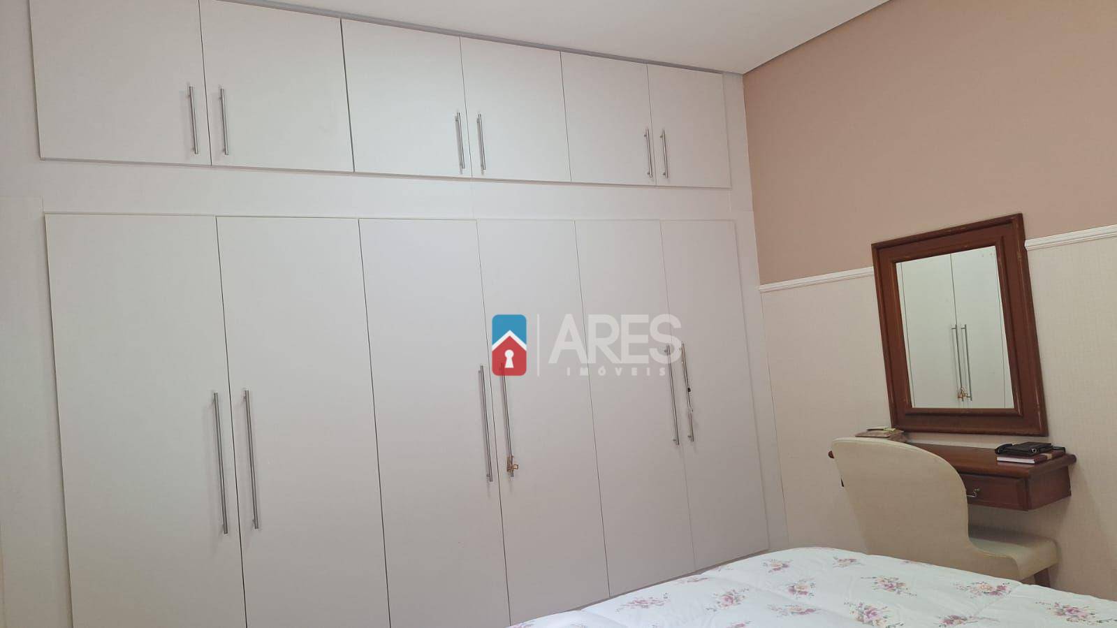 Casa para alugar com 4 quartos, 220m² - Foto 18