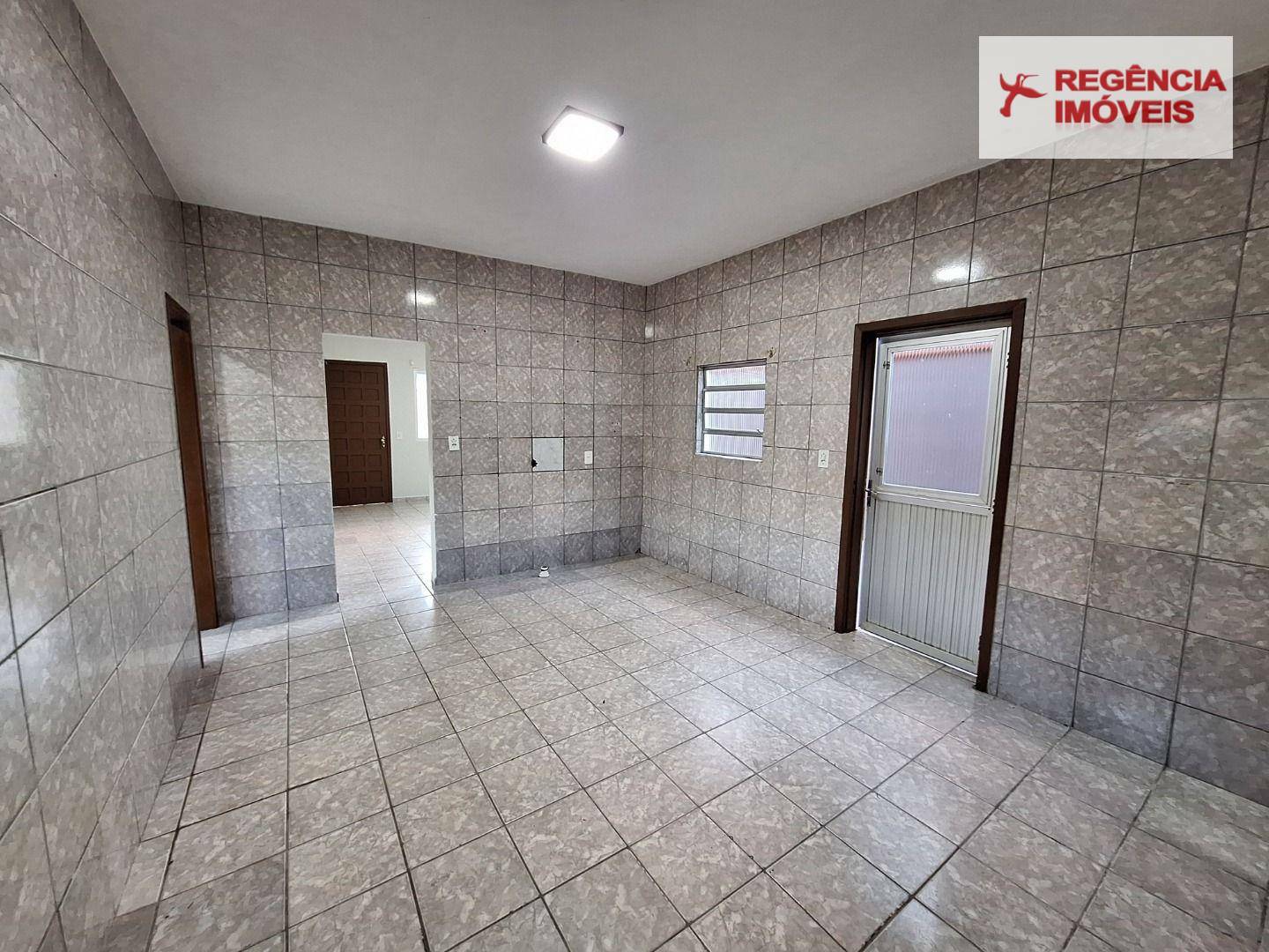 Casa à venda com 3 quartos, 100m² - Foto 26