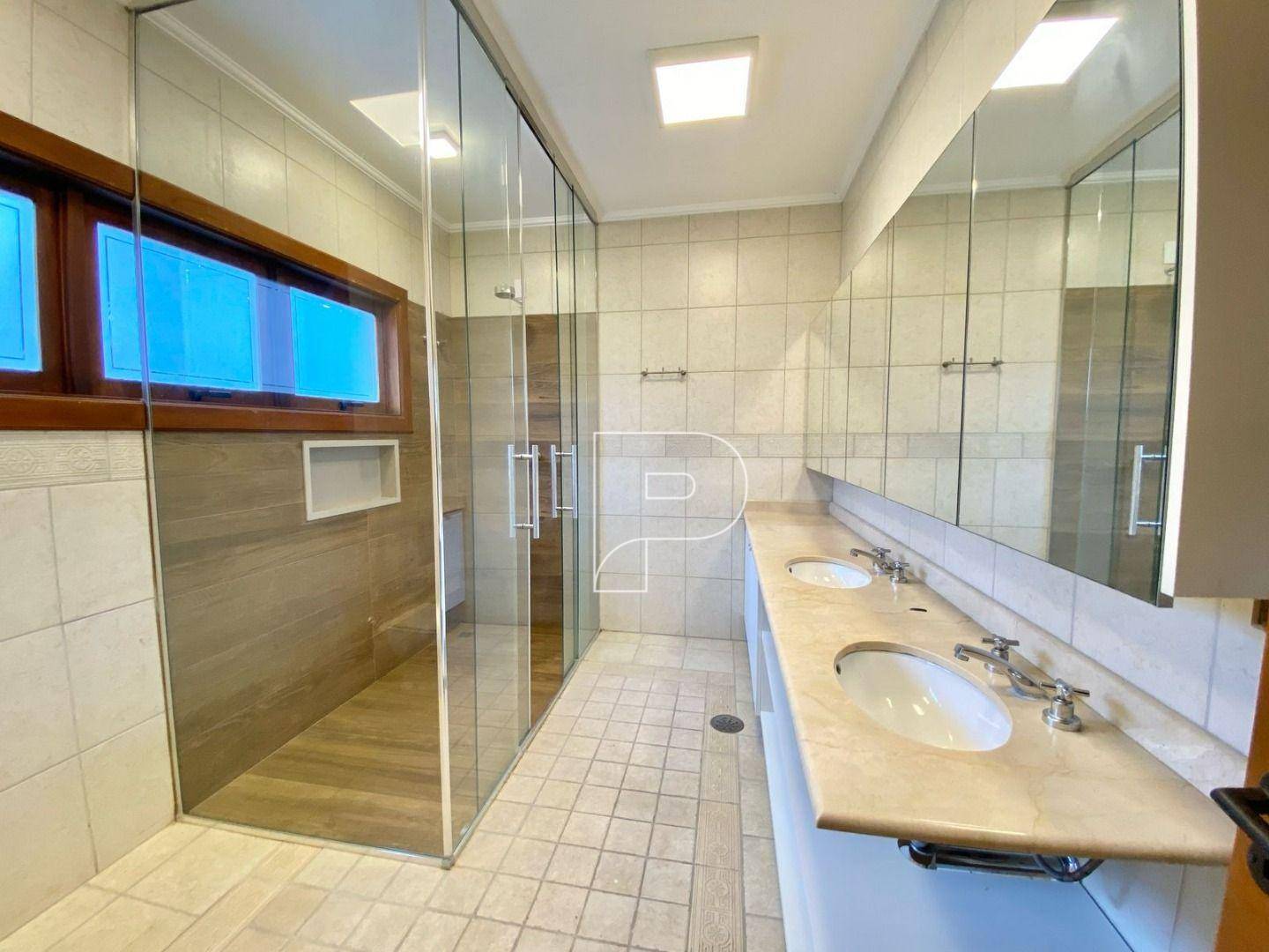 Casa de Condomínio para alugar com 4 quartos, 550m² - Foto 35