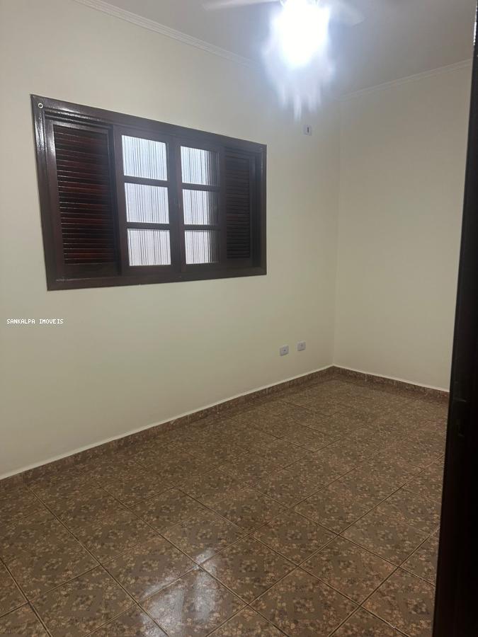 Casa à venda com 2 quartos, 130m² - Foto 7