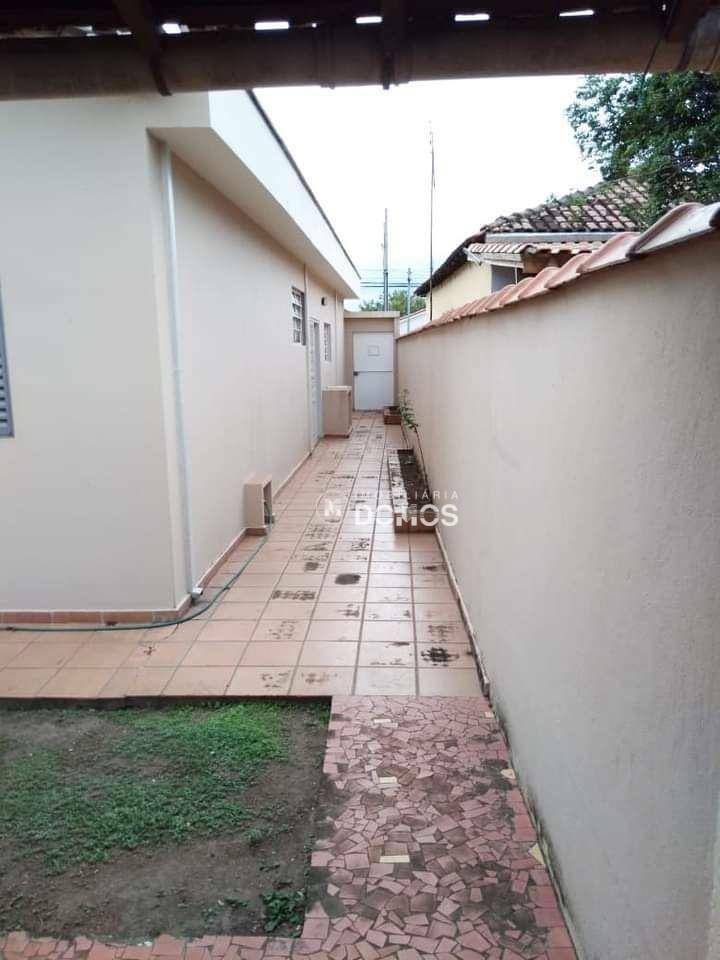 Casa à venda com 3 quartos, 145m² - Foto 28