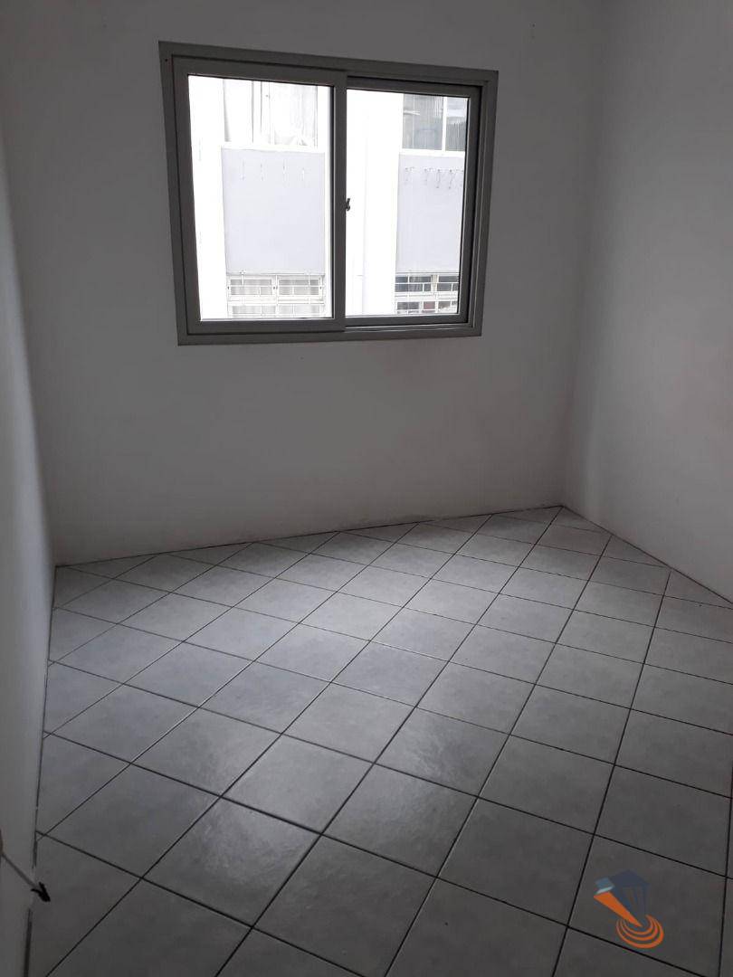 Apartamento à venda com 2 quartos, 58m² - Foto 13