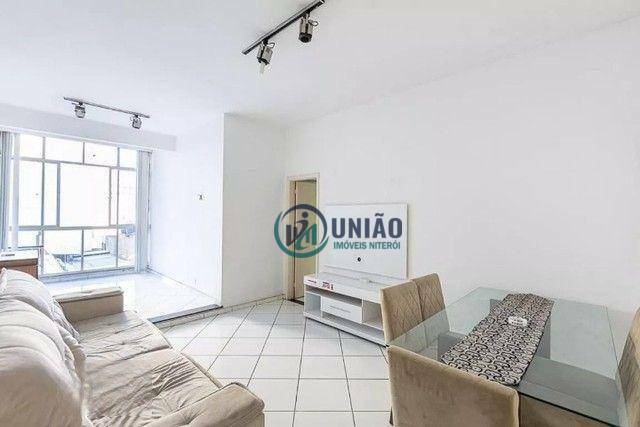 Apartamento à venda com 3 quartos, 100m² - Foto 1