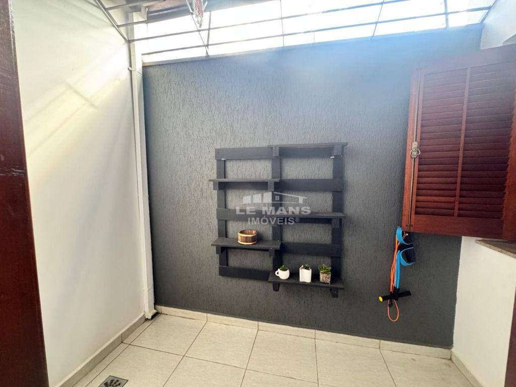 Casa à venda com 2 quartos, 88m² - Foto 3