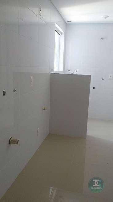 Apartamento à venda com 2 quartos, 76m² - Foto 4