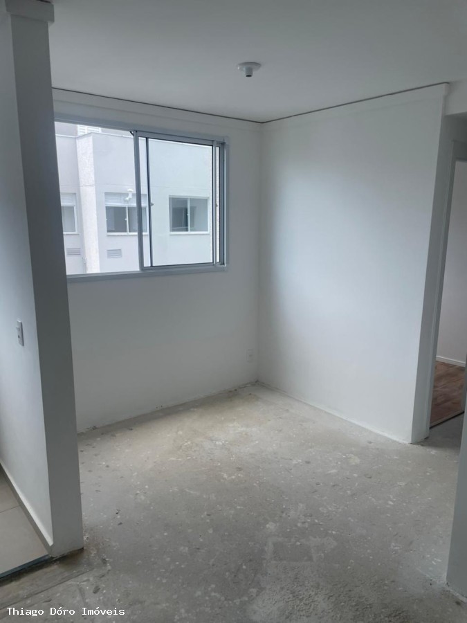 Apartamento à venda com 2 quartos, 37m² - Foto 15