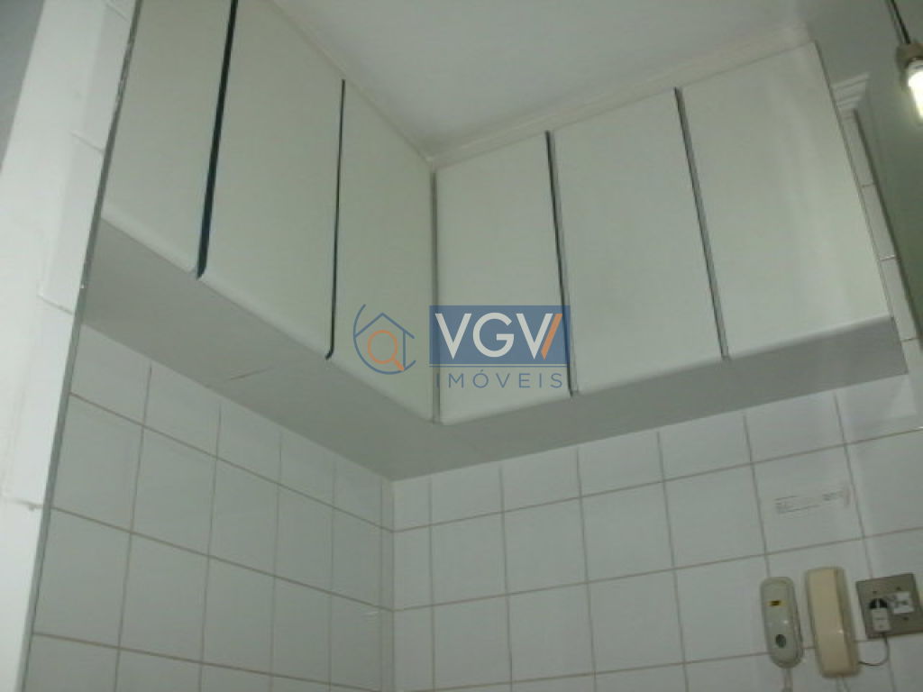 Apartamento à venda com 3 quartos, 80m² - Foto 13