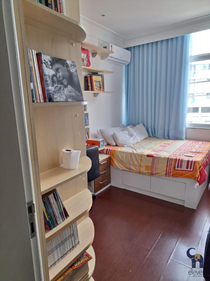 Apartamento à venda com 3 quartos, 130m² - Foto 7