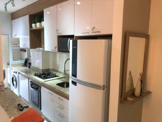 Apartamento à venda com 2 quartos, 65m² - Foto 11