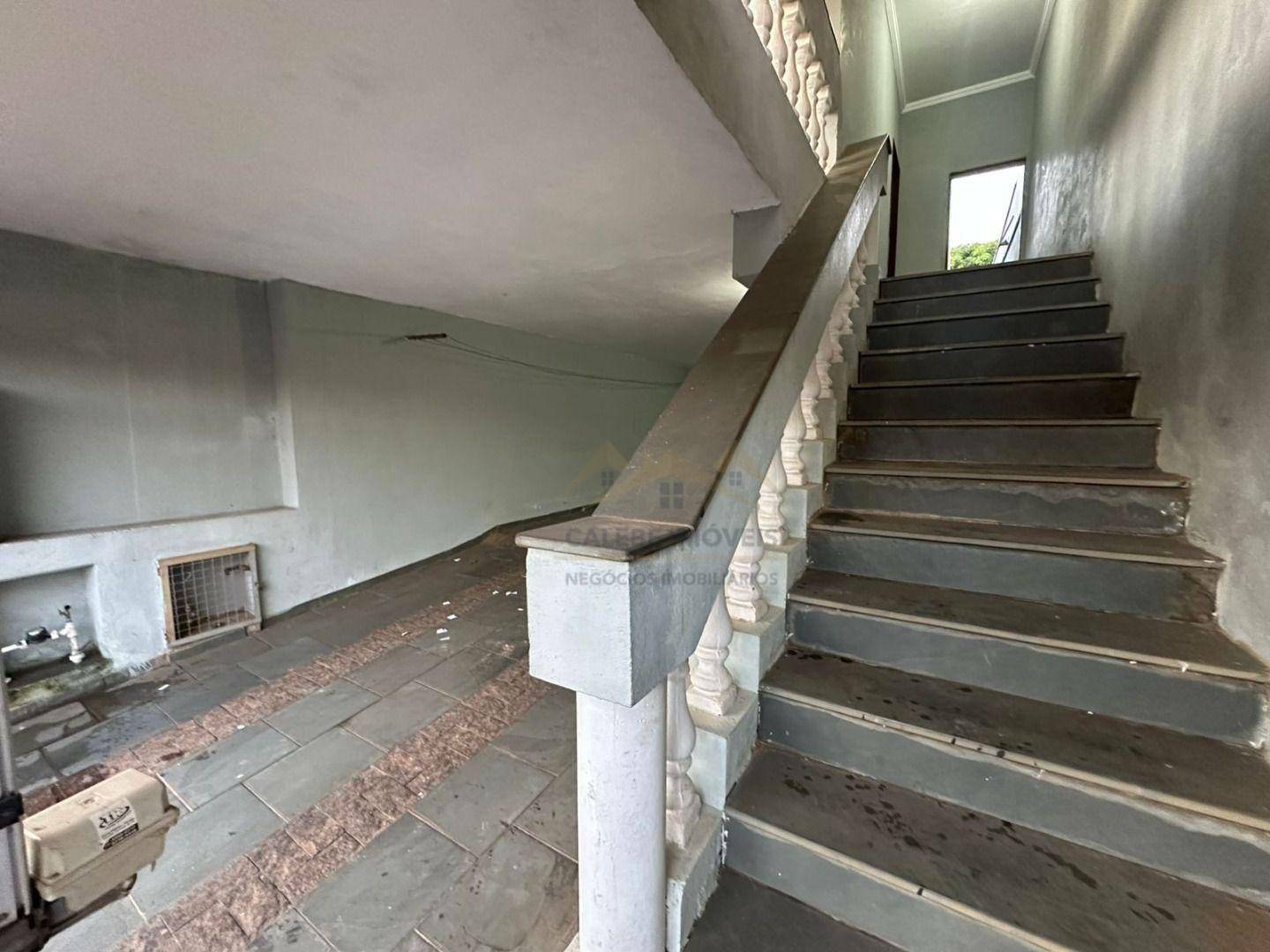 Casa à venda com 3 quartos, 100m² - Foto 4