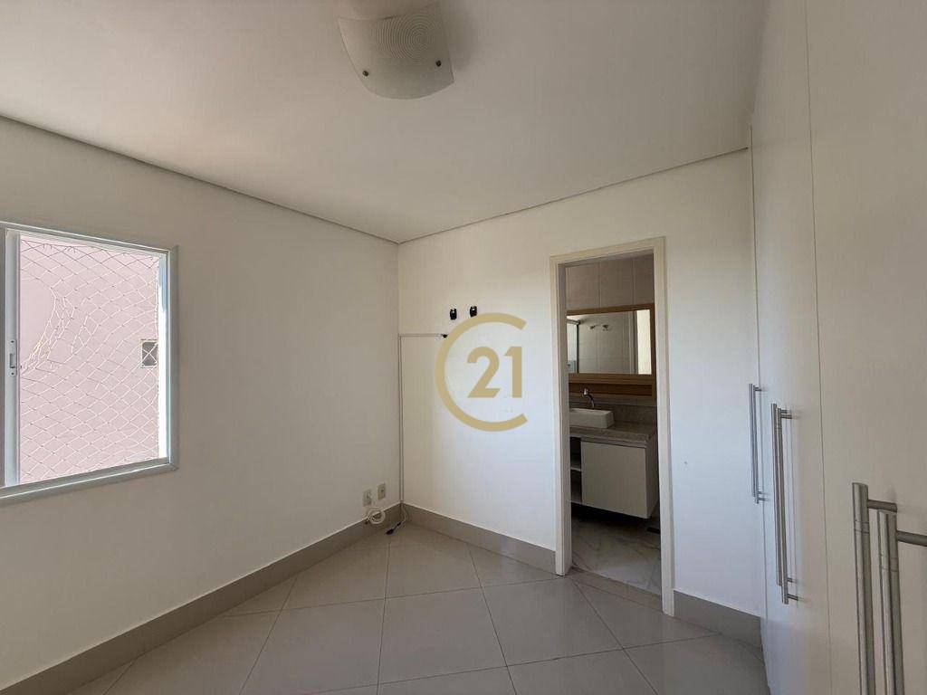 Apartamento para alugar com 3 quartos, 81m² - Foto 13