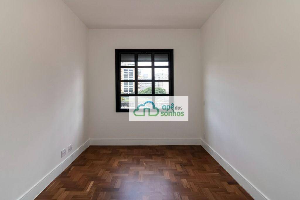 Apartamento à venda com 3 quartos, 212m² - Foto 32