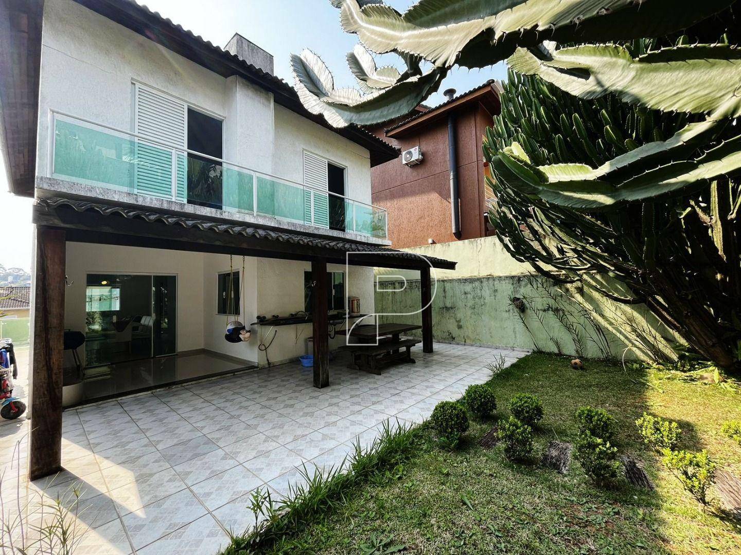 Casa de Condomínio à venda com 4 quartos, 238m² - Foto 1