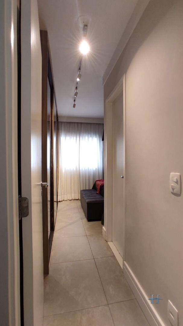 Apartamento à venda com 2 quartos, 65m² - Foto 10