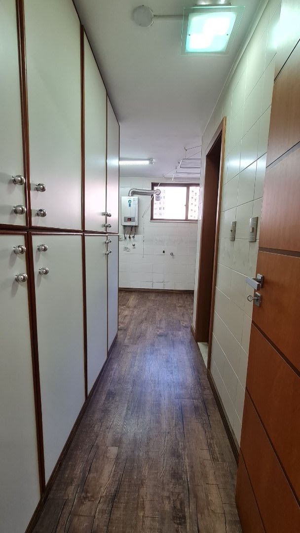 Apartamento à venda com 5 quartos, 250m² - Foto 46