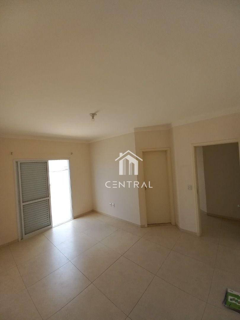 Casa à venda com 3 quartos, 244m² - Foto 3