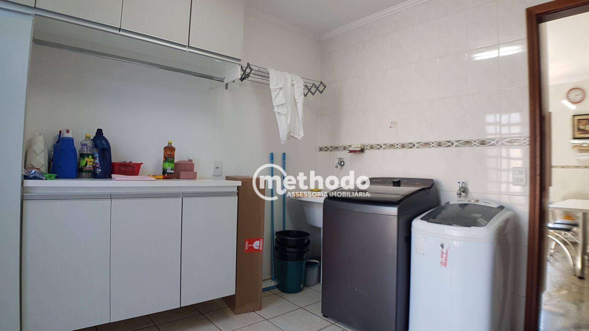 Casa à venda com 4 quartos, 289m² - Foto 25