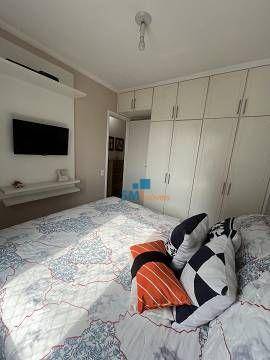 Apartamento à venda com 2 quartos, 52m² - Foto 13