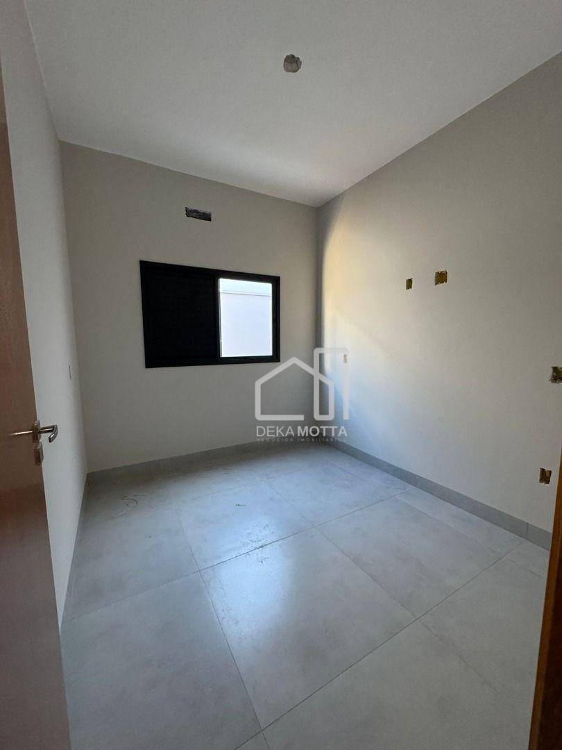 Casa à venda com 3 quartos, 95m² - Foto 11