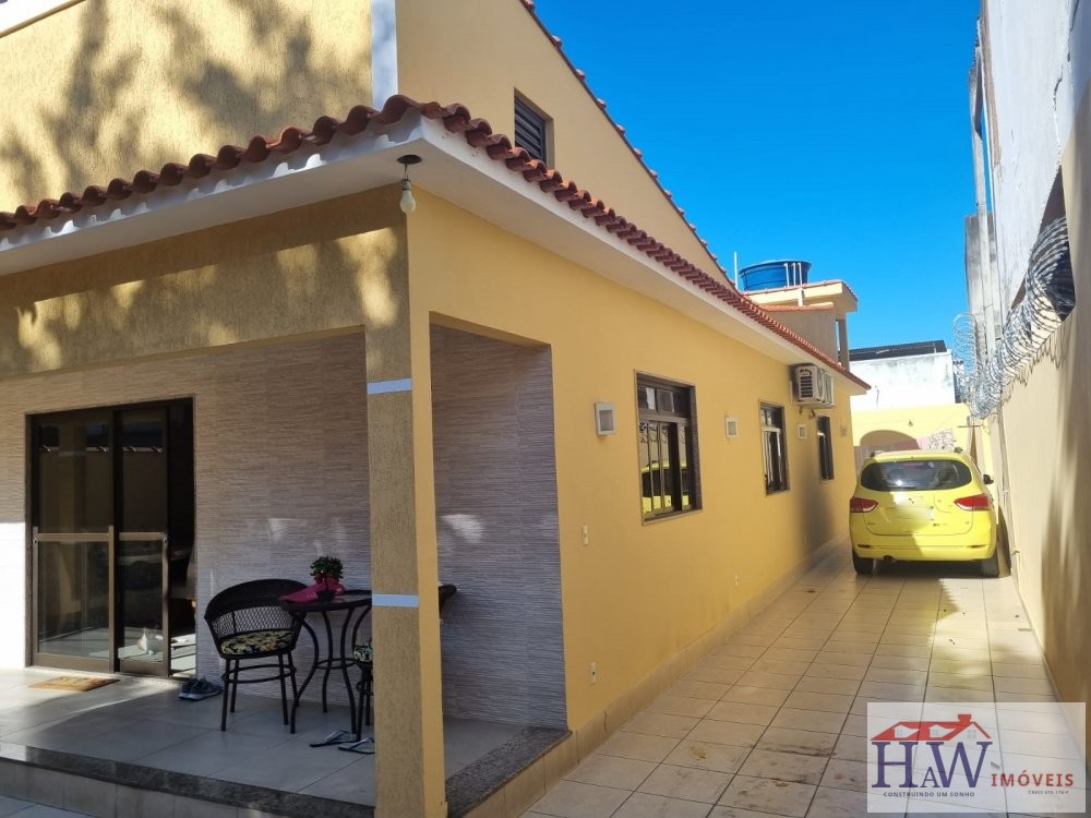 Casa à venda com 3 quartos, 100m² - Foto 2