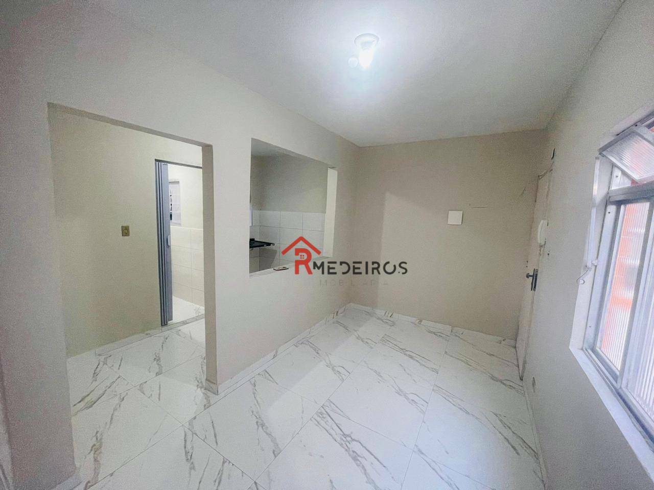 Apartamento à venda com 2 quartos, 50m² - Foto 2