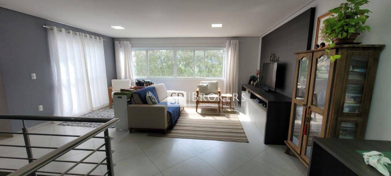 Apartamento à venda com 3 quartos, 154m² - Foto 1