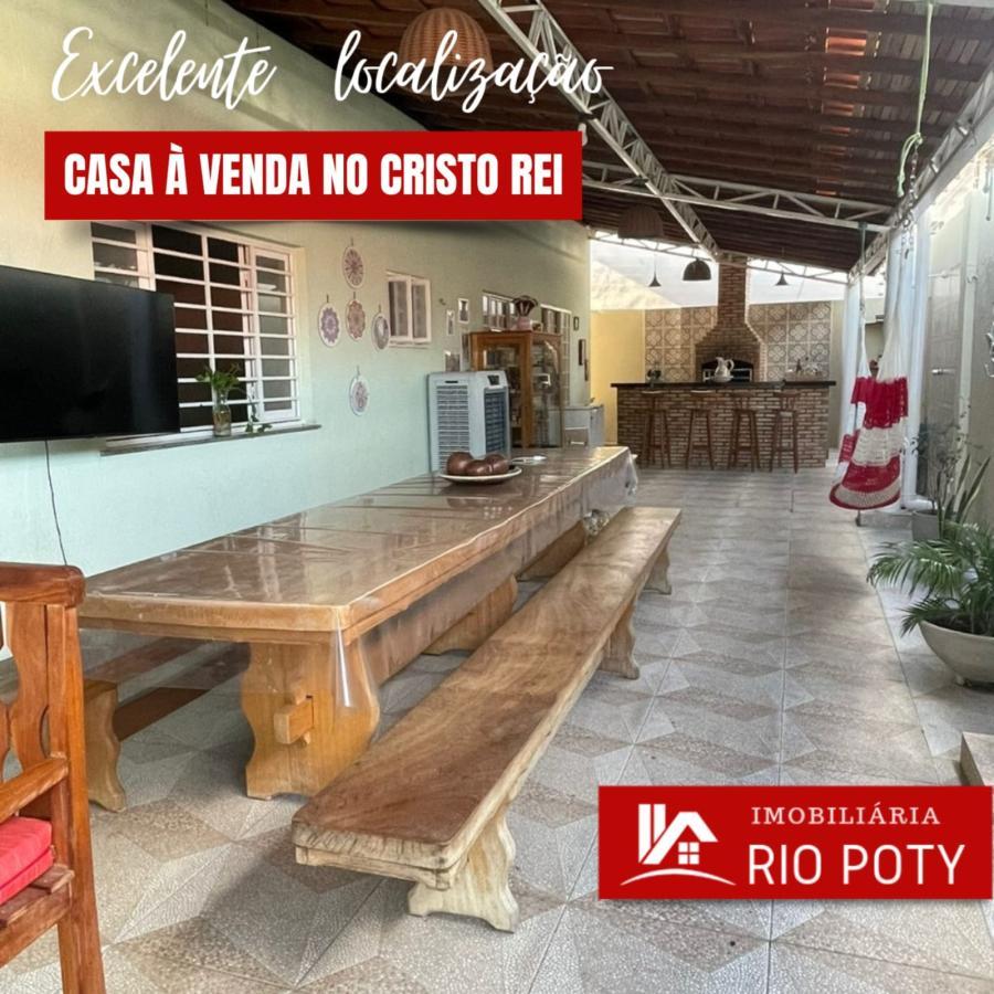 Casa à venda com 4 quartos, 260m² - Foto 3