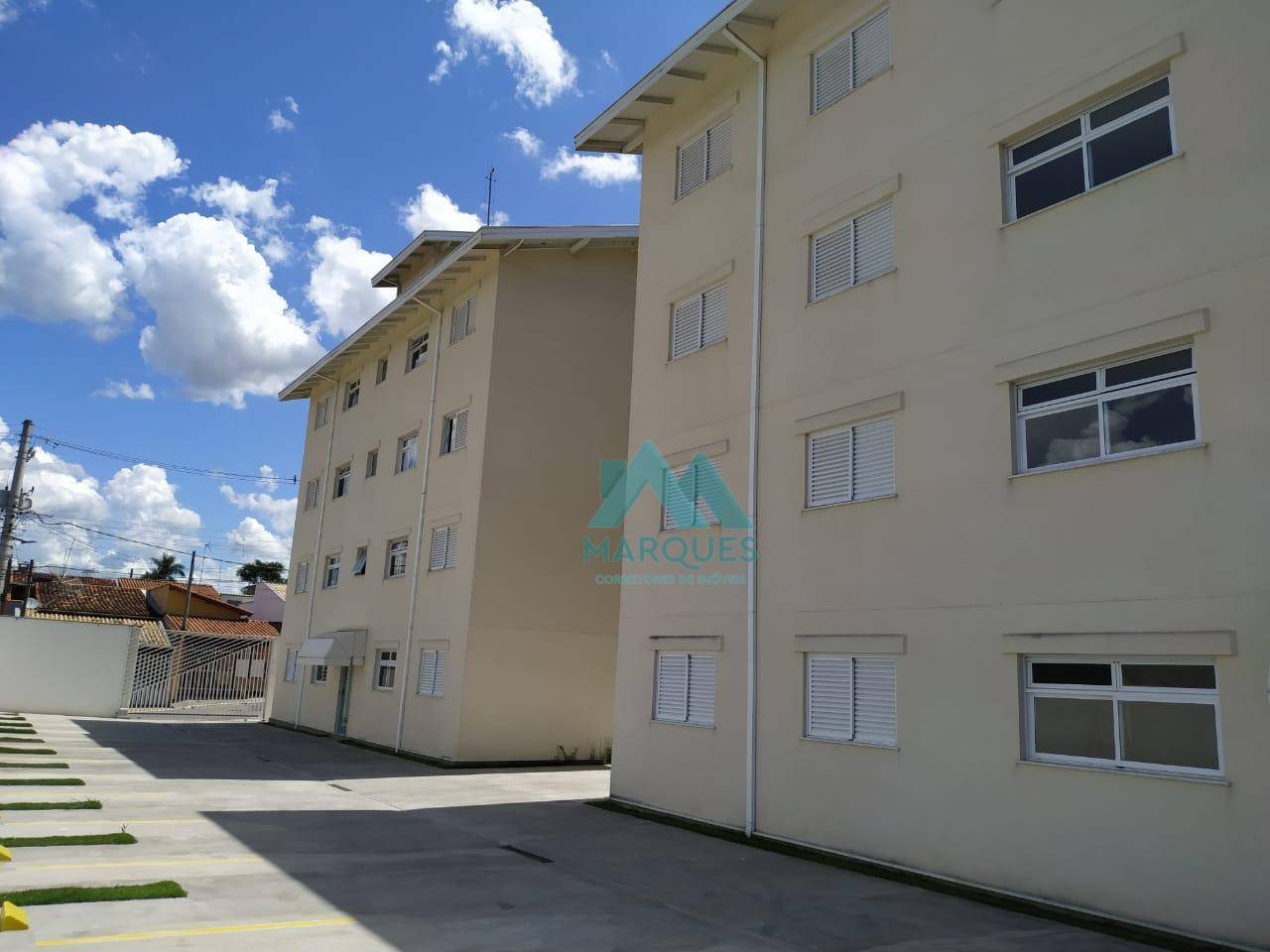 Apartamento à venda com 1 quarto, 40m² - Foto 1