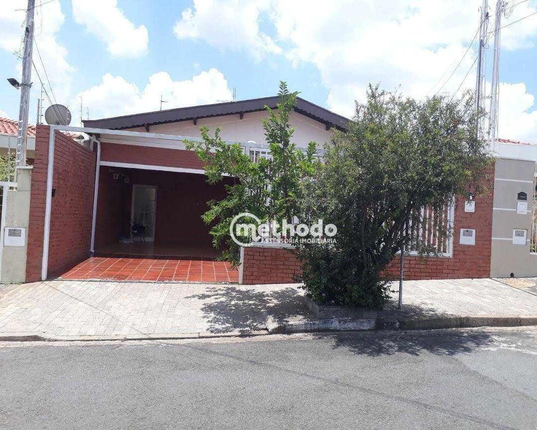 Casa à venda e aluguel com 3 quartos, 167m² - Foto 1