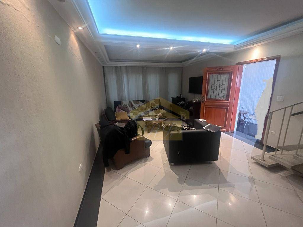 Sobrado à venda com 3 quartos, 167m² - Foto 1